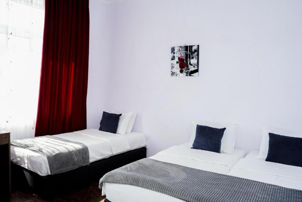 Europa Hotel-Koutaïssi Extérieur photo