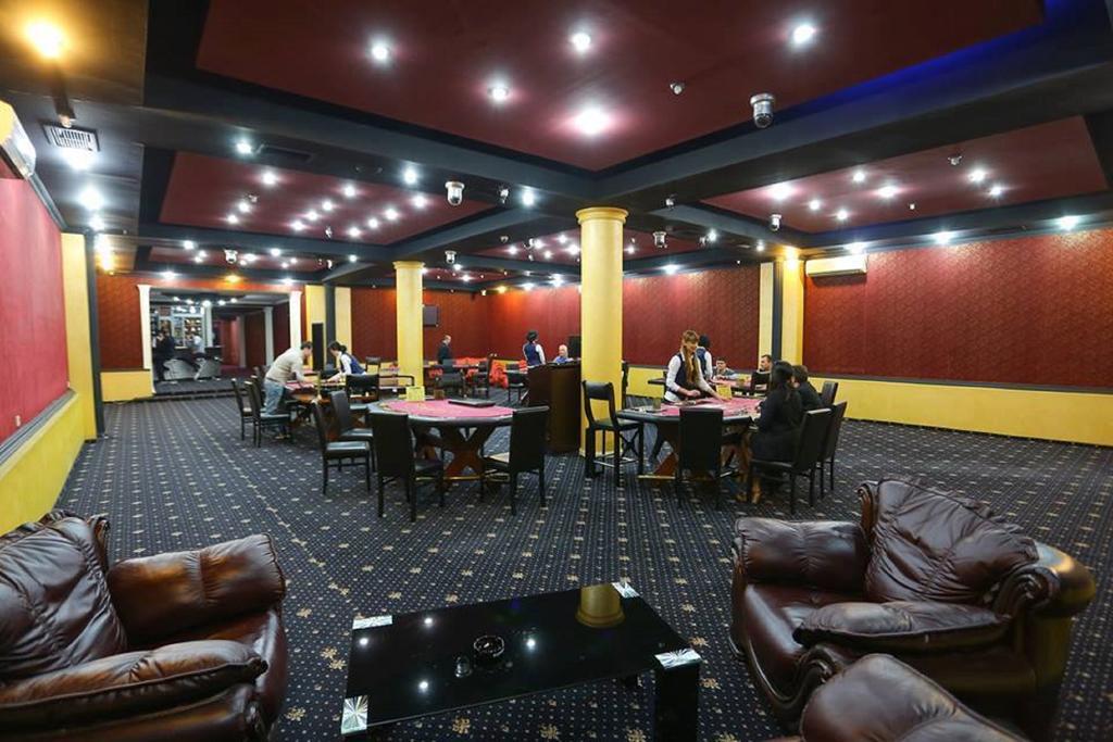 Europa Hotel-Koutaïssi Extérieur photo